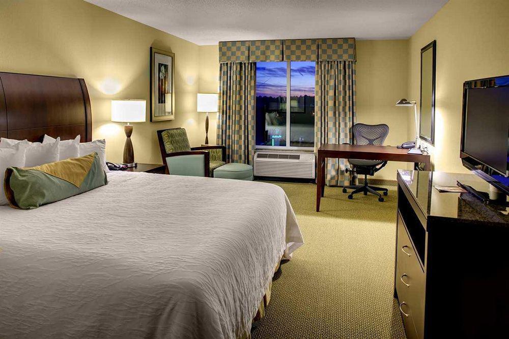 Hilton Garden Inn Richmond South/Southpark Колониал-Хайтс Номер фото
