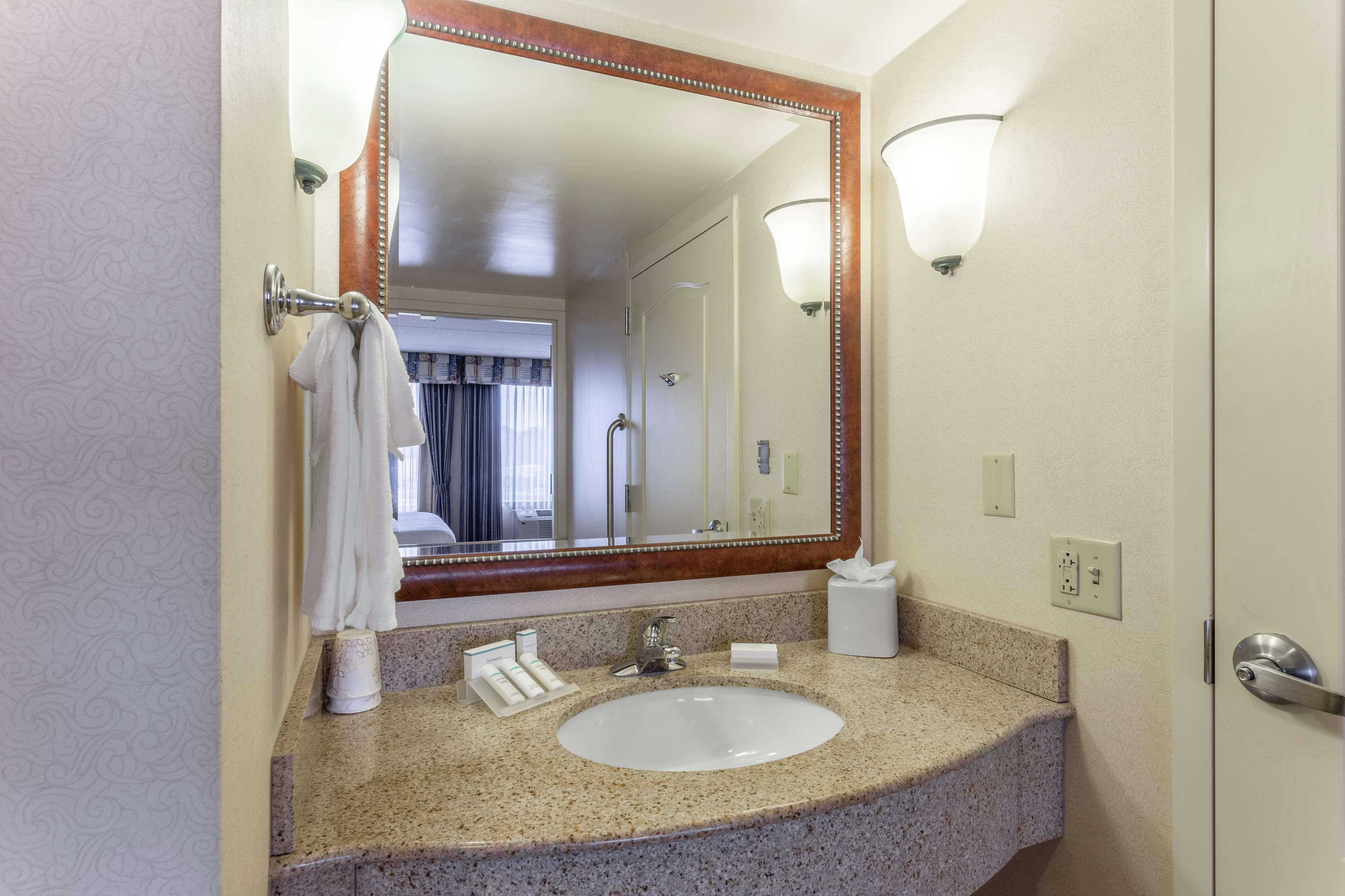 Hilton Garden Inn Richmond South/Southpark Колониал-Хайтс Экстерьер фото