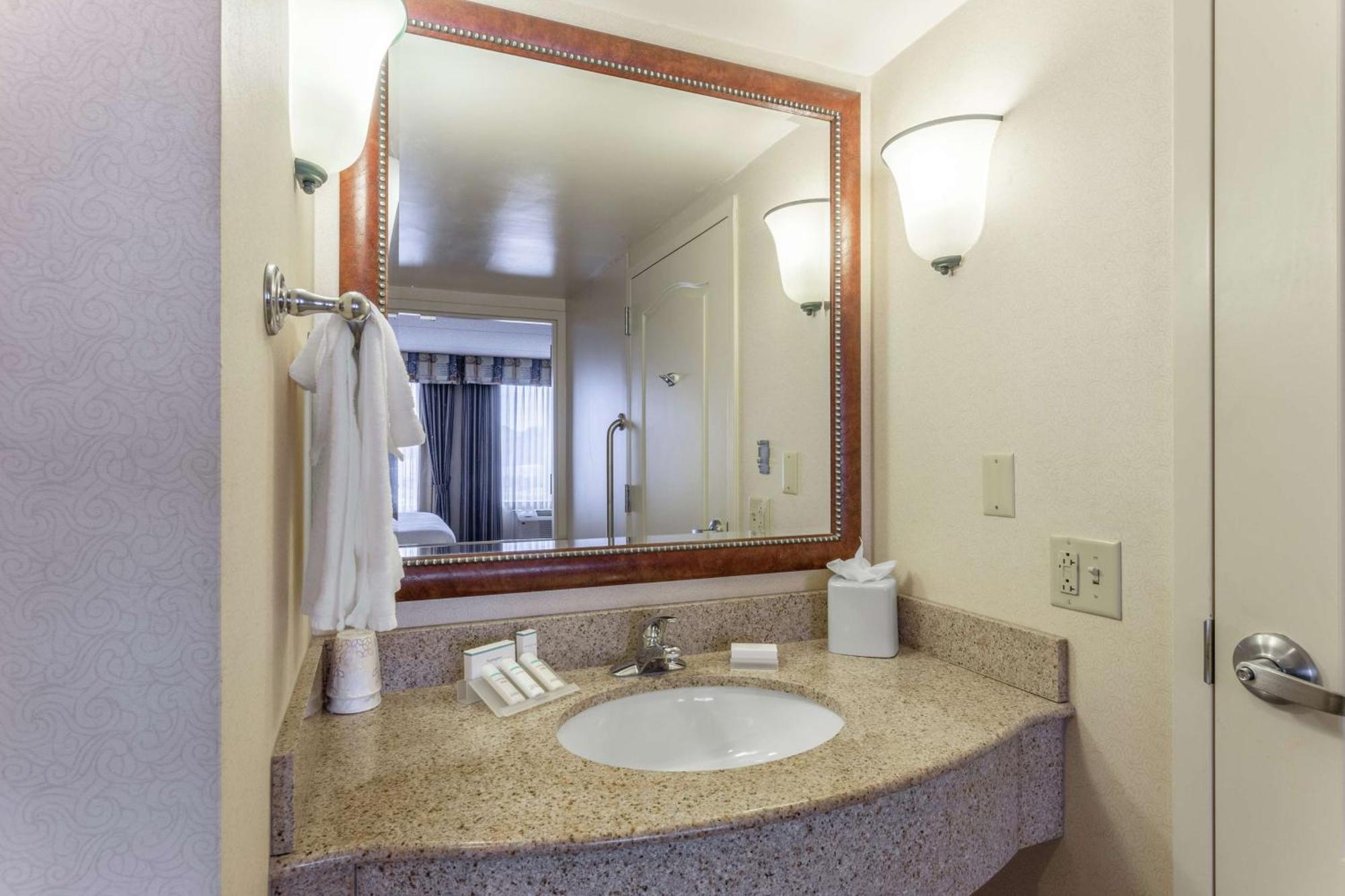 Hilton Garden Inn Richmond South/Southpark Колониал-Хайтс Экстерьер фото